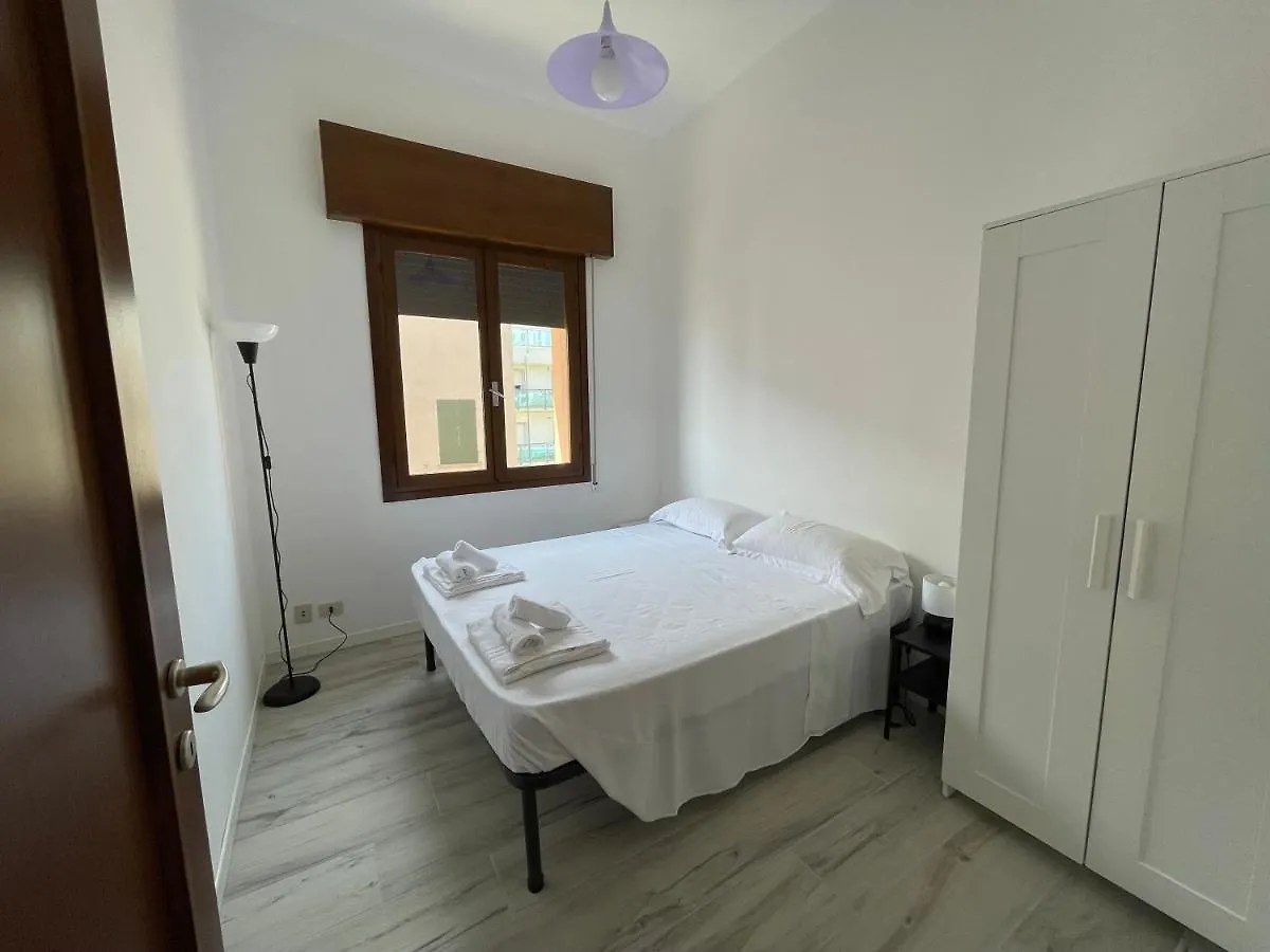 Seafront Lovely Penthouse Flat With Pool Lido di Jesolo Apartment